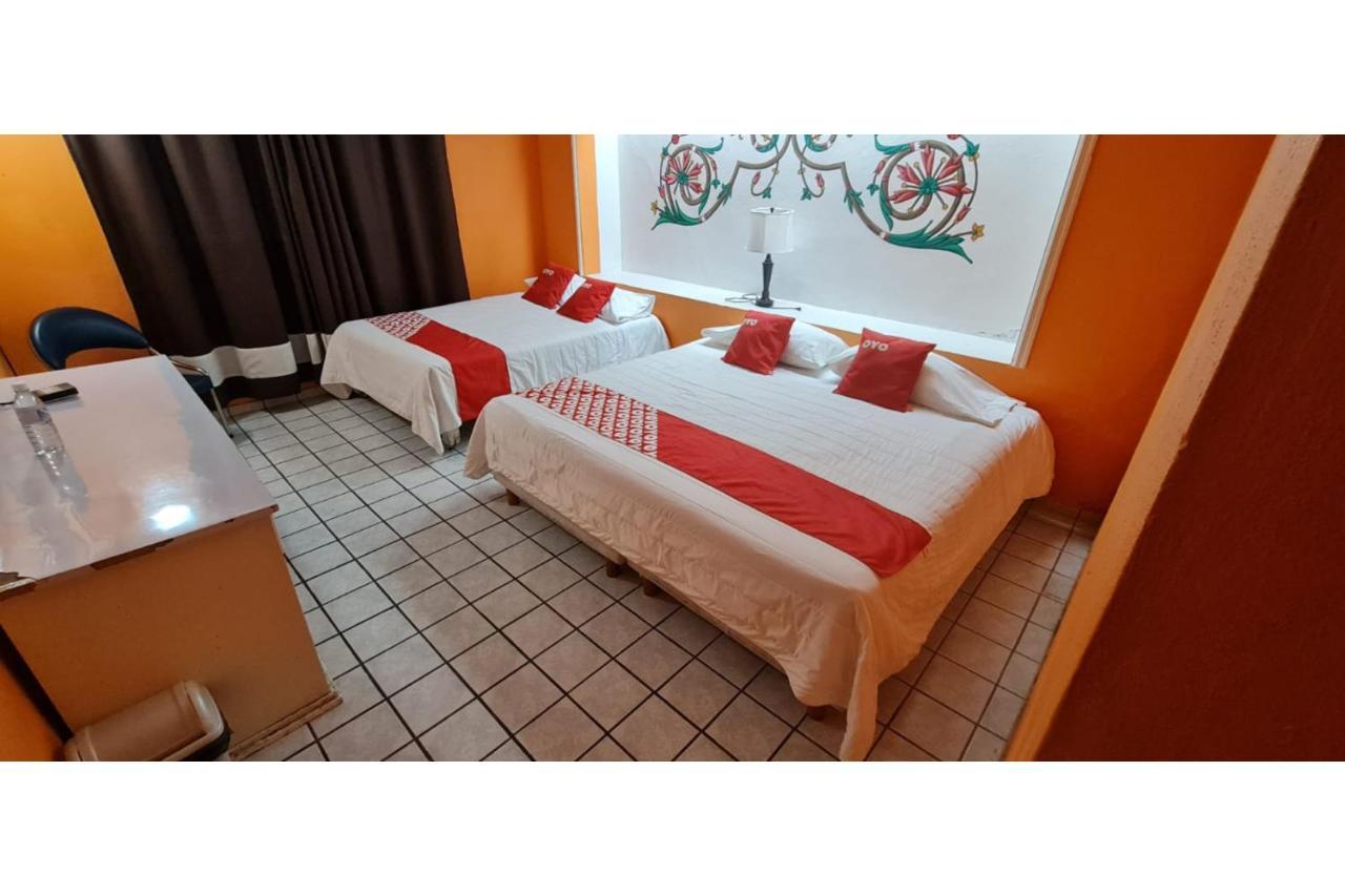 Oyo Hotel Casino Del Valle, Matehuala Kültér fotó