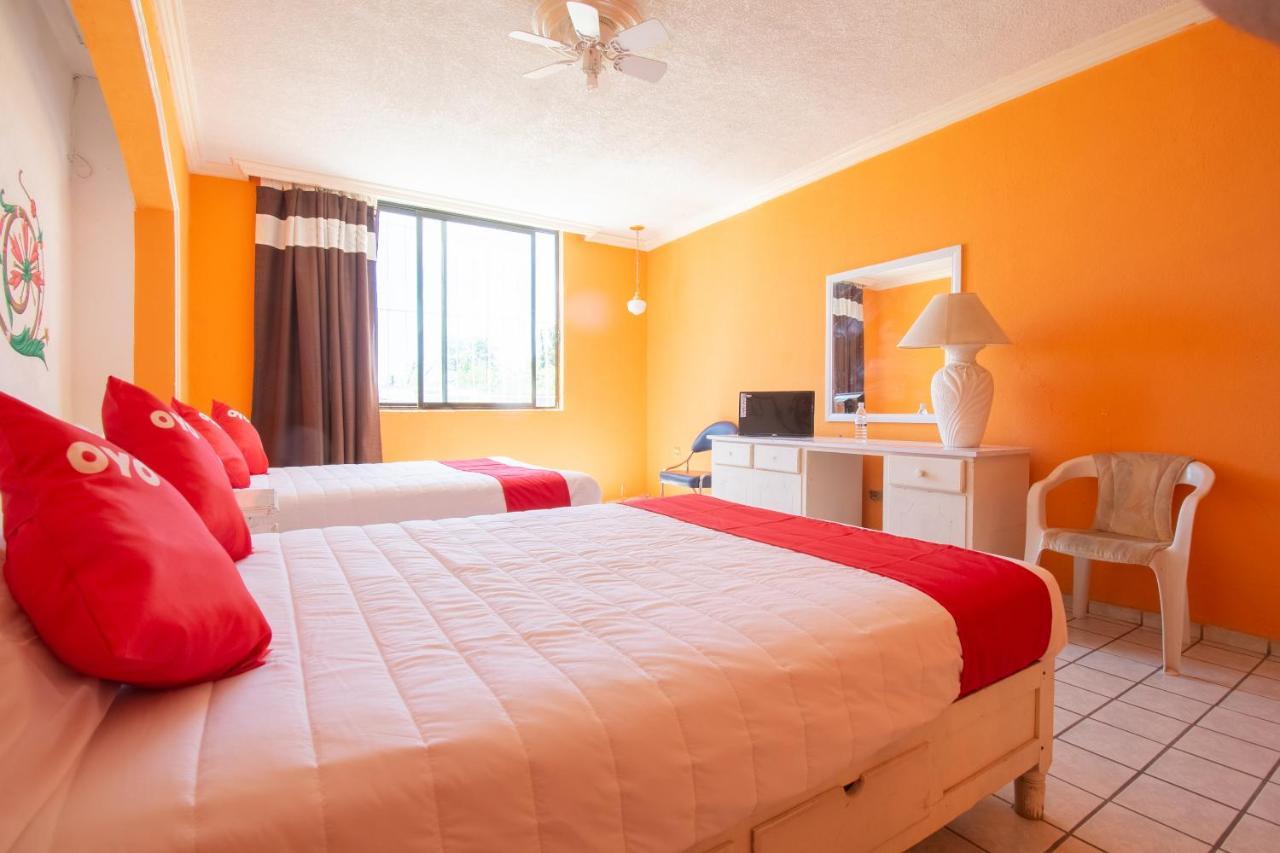 Oyo Hotel Casino Del Valle, Matehuala Kültér fotó