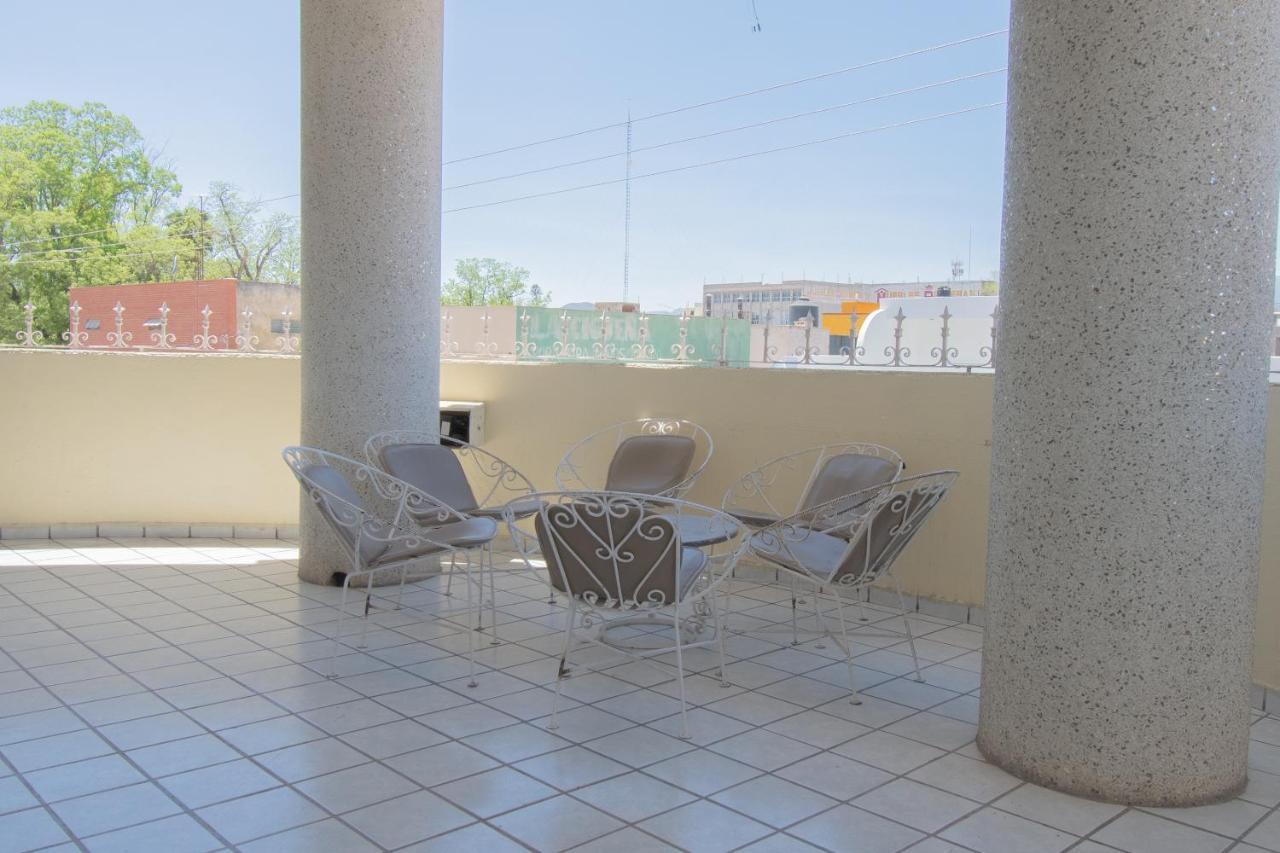 Oyo Hotel Casino Del Valle, Matehuala Kültér fotó